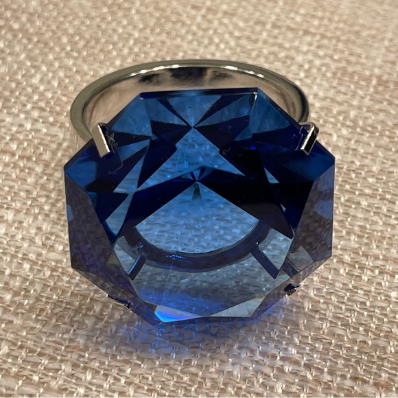 Blue Sapphire Ring Paperweight Decor - Picture 4 of 8